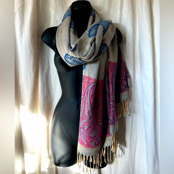 Beautiful 100% Cashmere Scarf From Jerusalem *Flaw* - Picture 1 of 6